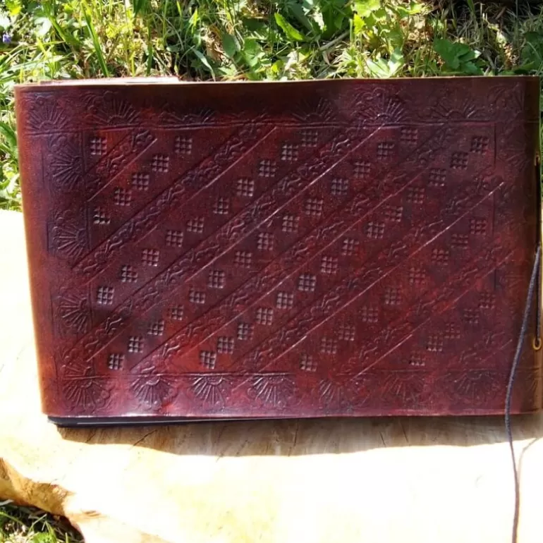 album_photos_en_cuir__arbre_de_vie__petit_format_4.webp Albums Photos En Cuir*Skin Project Album photos en cuir - Arbre de vie - Petit format