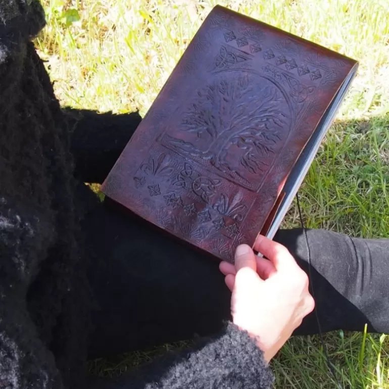 album_photos_en_cuir__arbre_de_vie__petit_format_5.webp Albums Photos En Cuir*Skin Project Album photos en cuir - Arbre de vie - Petit format