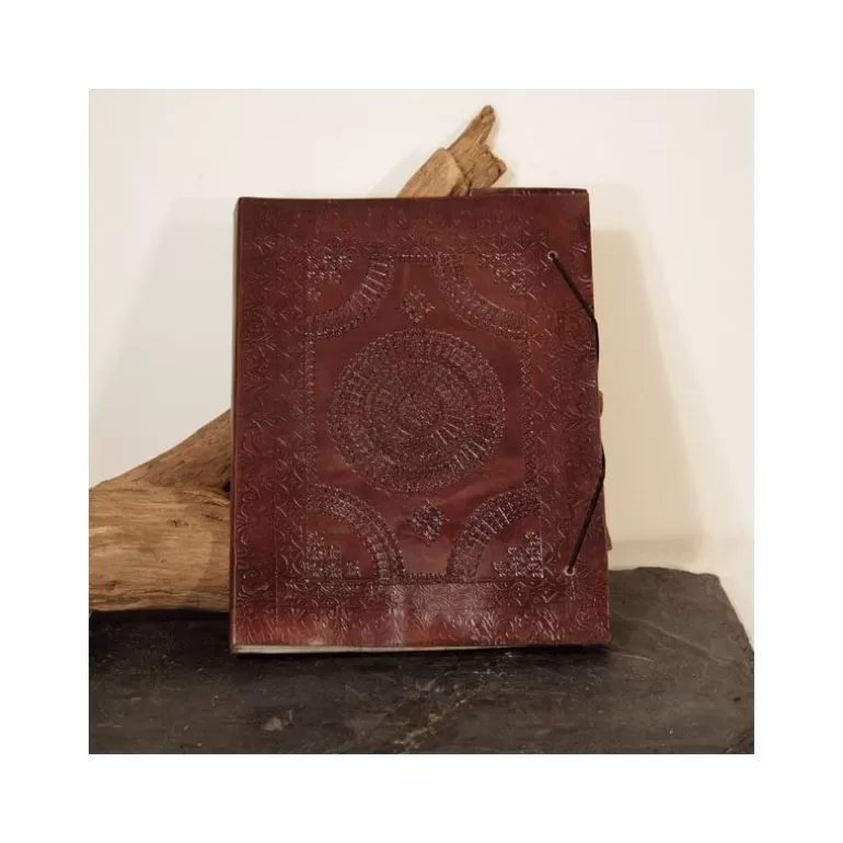 grand_carnet_en_cuir_frapp__xxl_3.webp Carnets En Cuir*Skin Project Grand carnet en cuir frappé – XXL