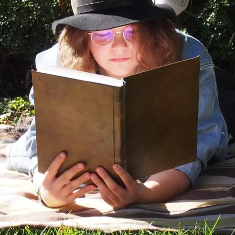 livre_reli_en_cuir_color__zuffer__xl_3.webp Carnets En Cuir*Skin Project Livre relié en cuir coloré - Zuffer - XL