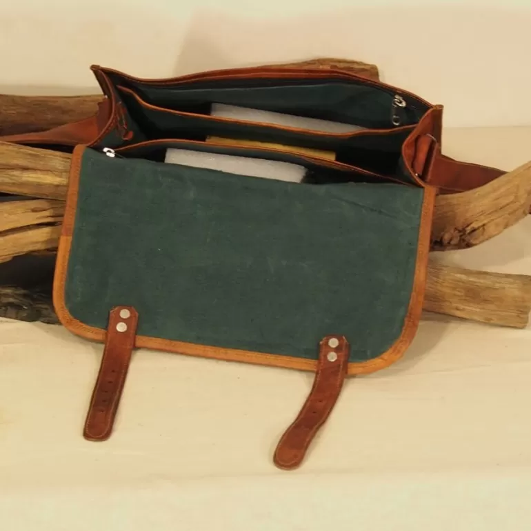 sacoche__cartable_en_cuir_vintage___boucles___l_5.webp Sacs À Bandoulière En Cuir | Cartables En Cuir*Skin Project Sacoche / Cartable en cuir vintage – 2 boucles – L